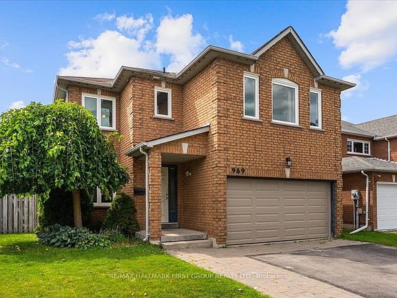 3rd image of 989 Deer Valley Dr