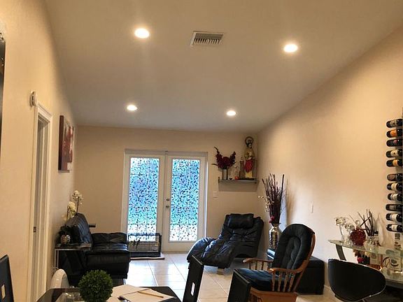 2nd image of 6914 N Hubert Ave