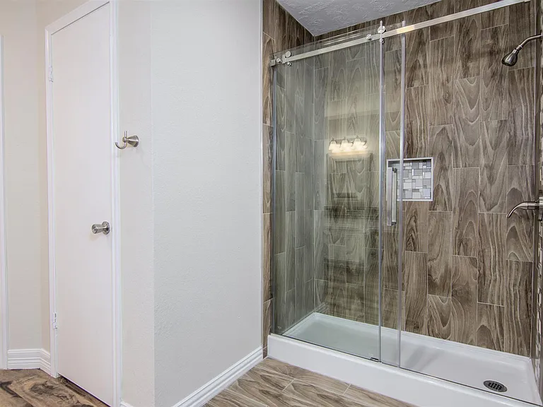 2716 Pine Cone Ln — Photo 20