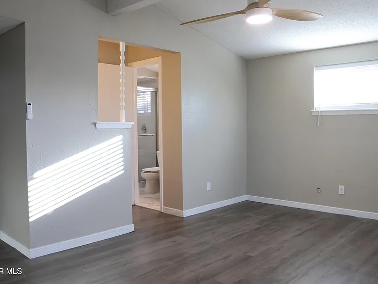 6704 La Cadena Dr — Photo 16