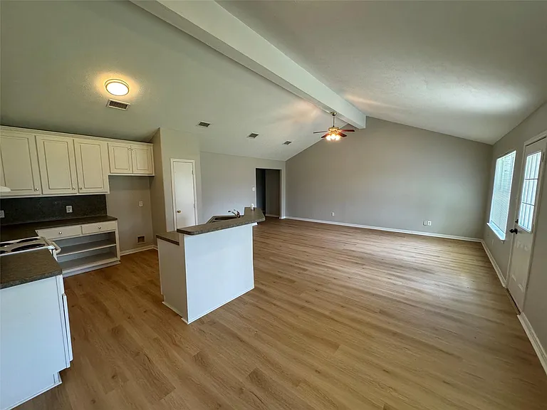16324 Sun View Ln — Photo 14