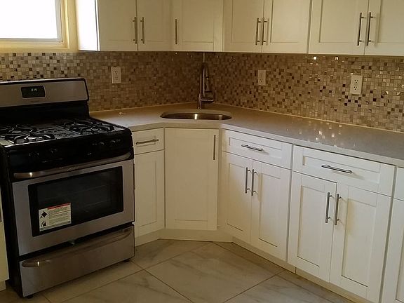 2nd image of 19104 Woodhull Ave