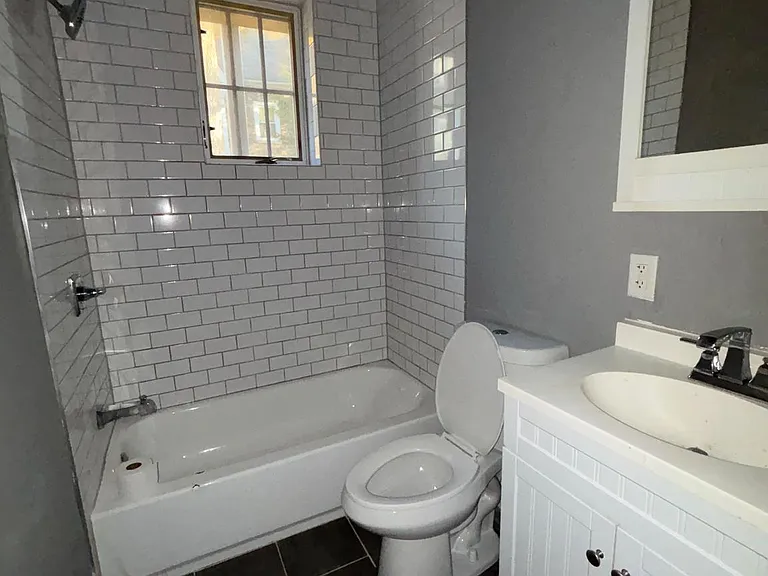 2025 Upland Way — Photo 16