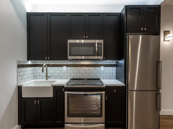 221 Clarkson Avenue image 6 of 13