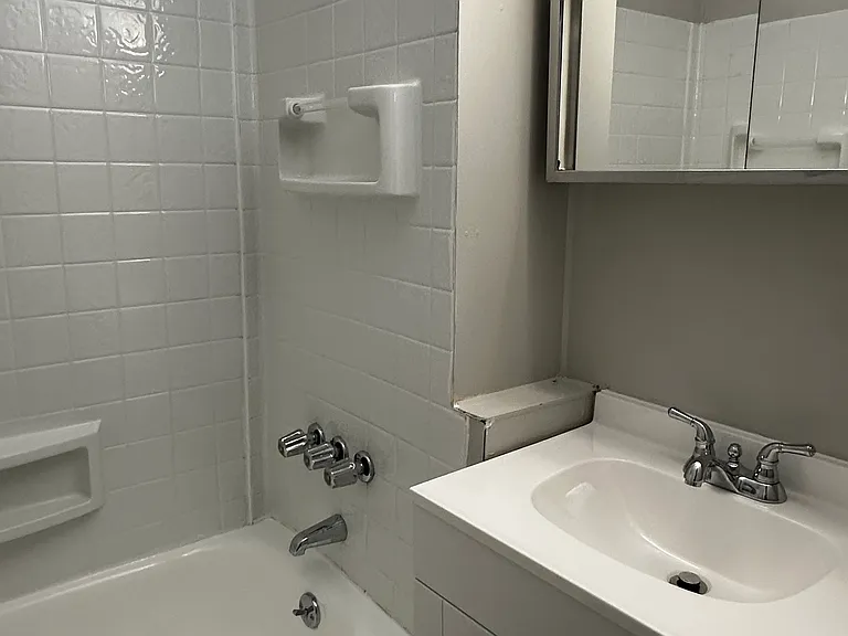 184 W Main St #1 — Photo 7