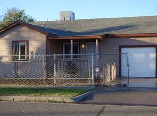 4673 E Huntington Ave, Fresno, CA 93702