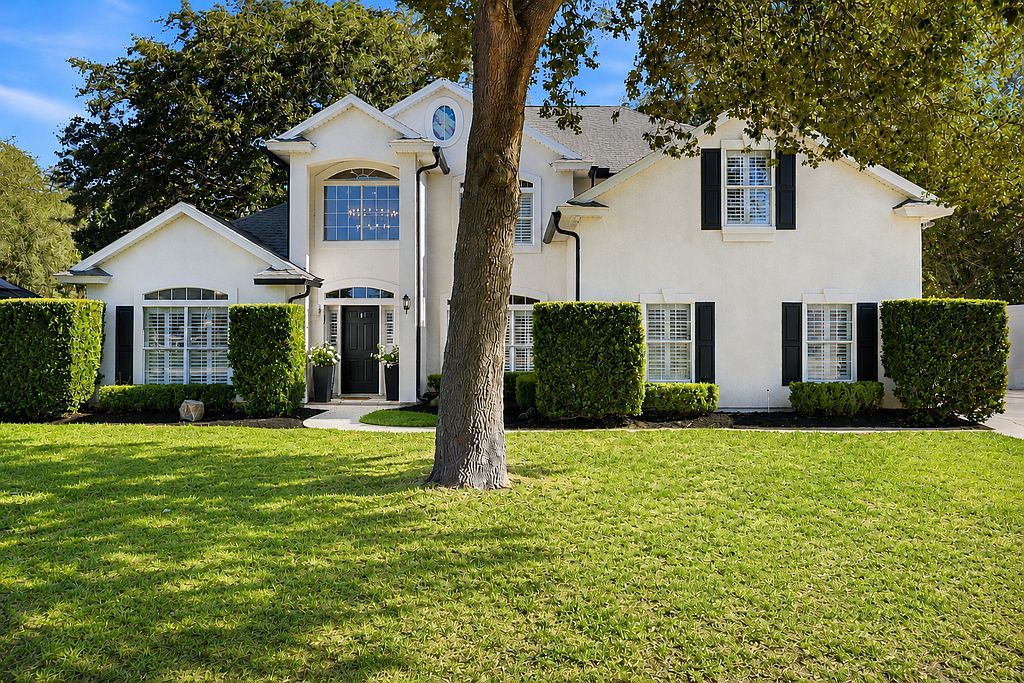 1105 Hideaway Dr N - Property Image