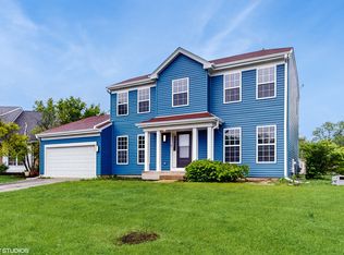 154 Wildflower Ln, Round Lake Beach, IL 60073