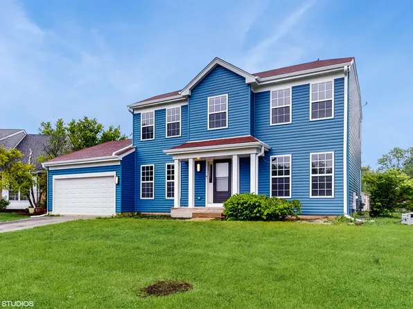 154 Wildflower Ln, Round Lake Beach, IL 60073