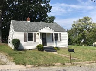 906 Norman St, Reidsville, NC 27320