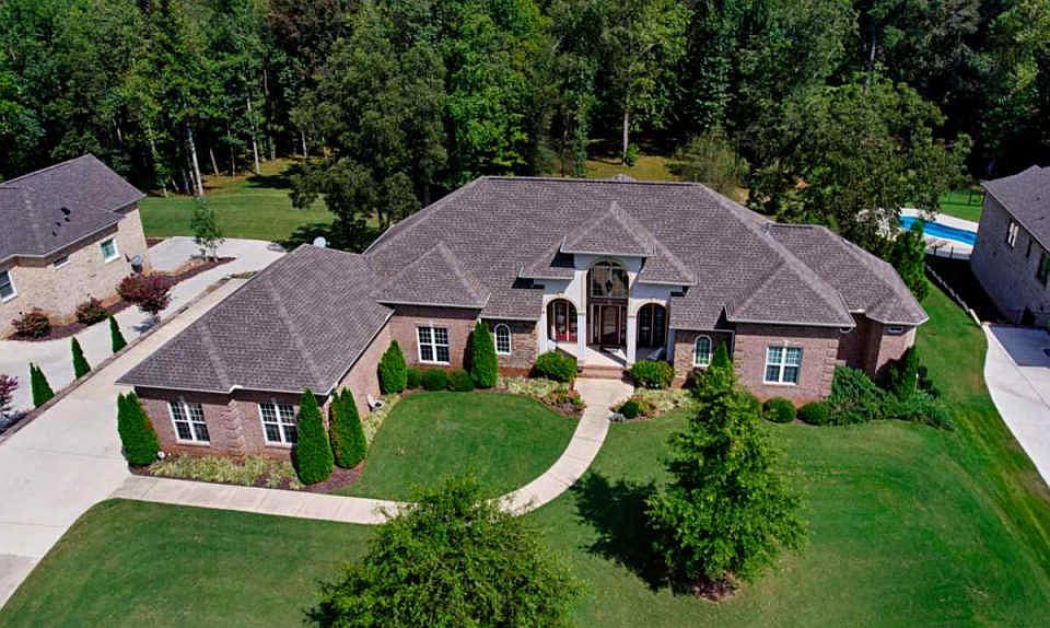 1st image of 203 Nichols Creek Ln