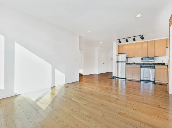 222 East Third Street image 6 of 12