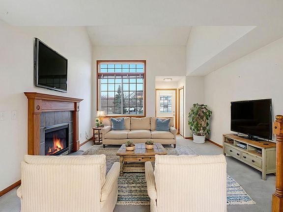 4th image of 17348 River Birch Ln
