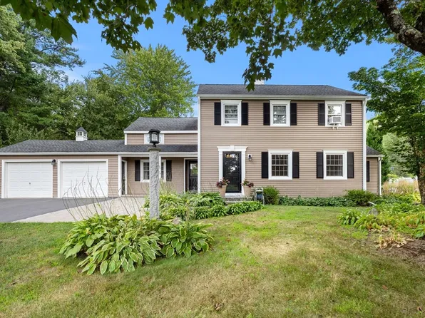 78 Turkey Hill Rd, Lunenburg, MA 01462