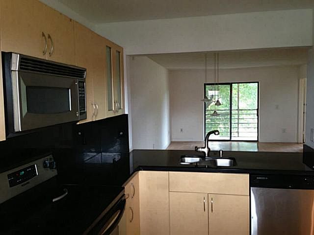 1st image of 20735 NE 8th Ct #20212
