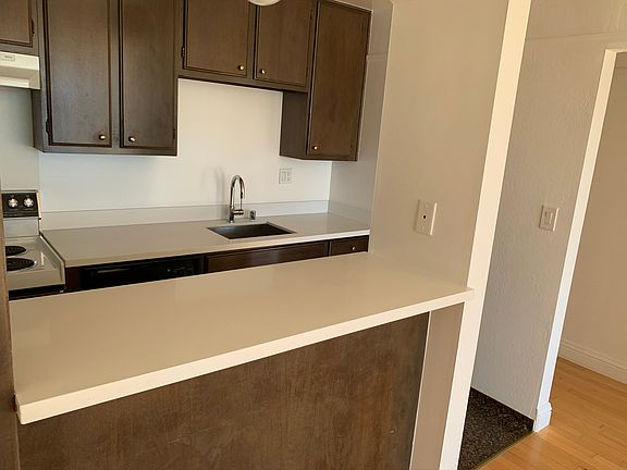 4th image of 211 27th Ave APT 103