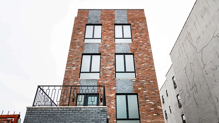 Rented by Nooklyn NYC LLC | media 11