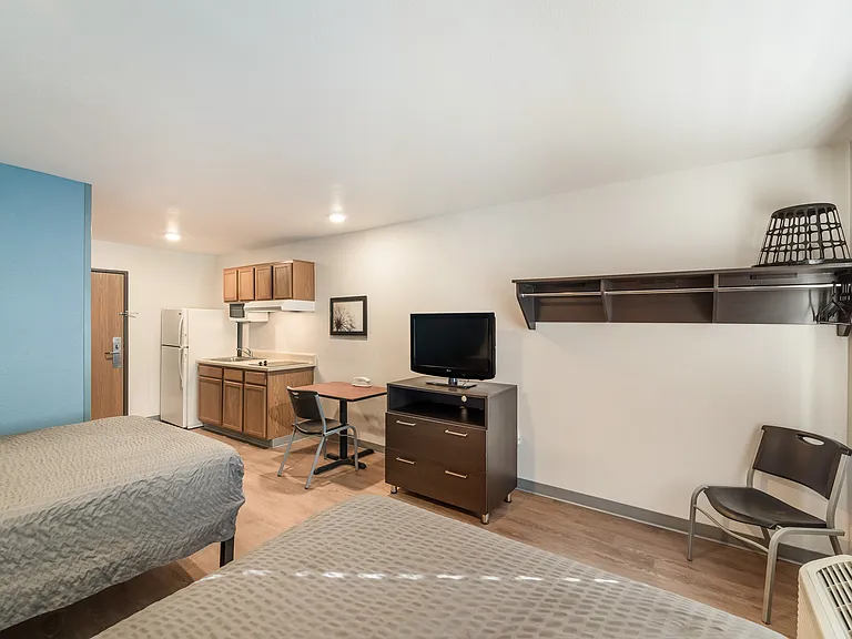 Studio Suite - 2 Full Beds