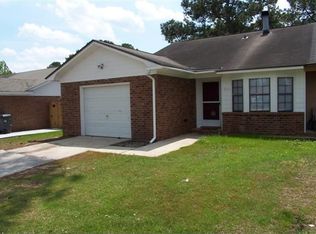 7655 Valleyview Cir, North Charleston, SC 29418