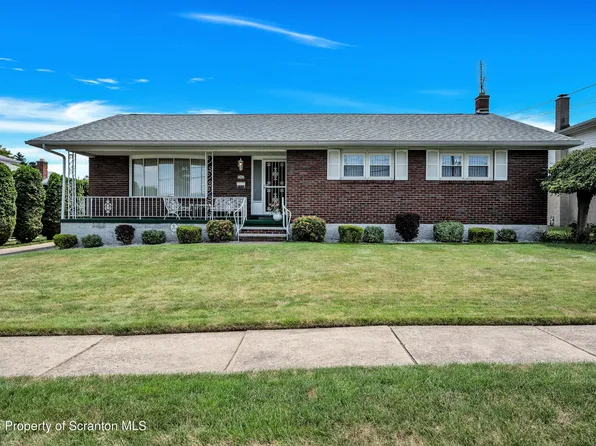 3905 Lawrence Ave, Moosic, PA 18507