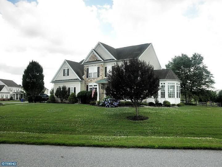 1st image of 101 Laks Dr