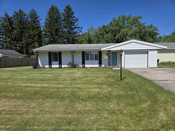 605 S Forest Dr, Syracuse, IN 46567