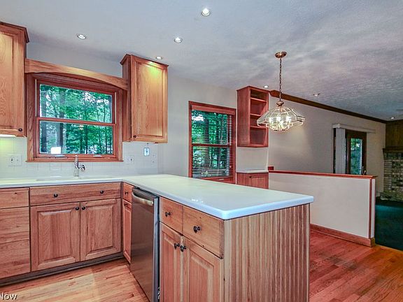 5th image of 8241 Starburst Rd