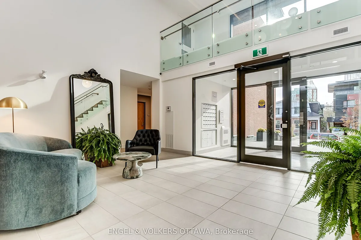Building Photo - 280 Crichton St #302