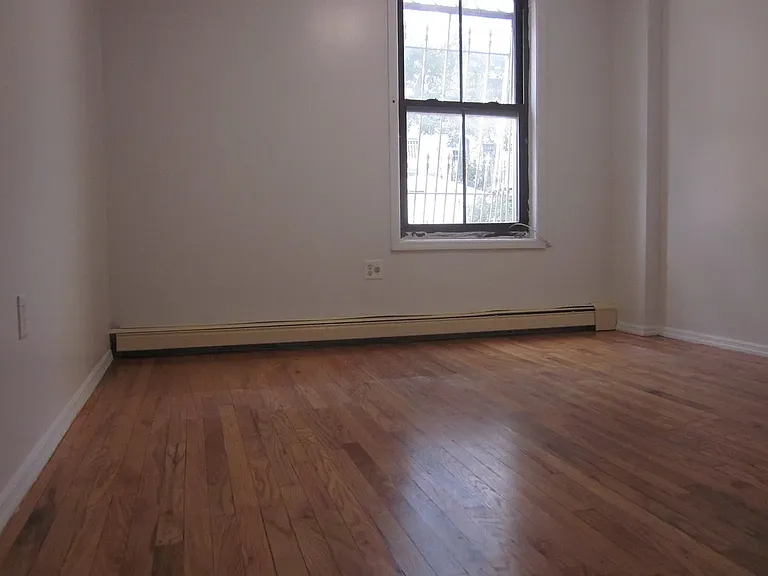 356 S 4th St #1 — Photo 8