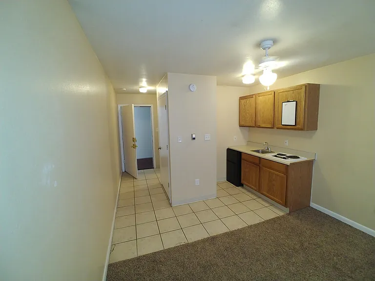Bruin Manor (TS) — Photo 4