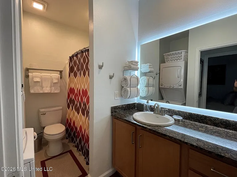 1276-B Century Oaks Dr #B — Photo 10