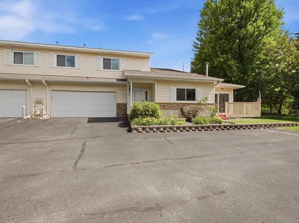 1174 Aston Cir, Burnsville, MN 55337