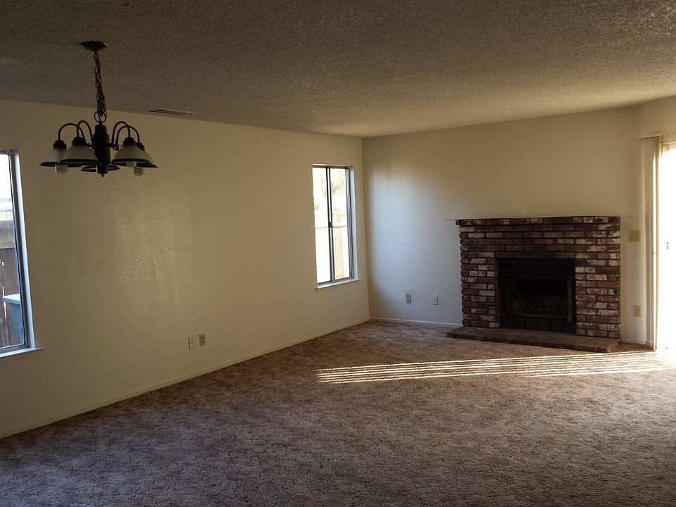 2nd image of 3565 W Harvard Ave