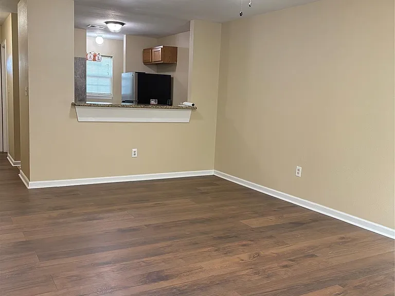 6820 Petre Dr — Photo 17