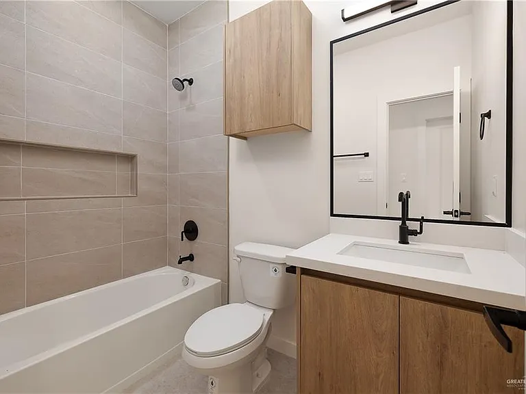 11501 N 25th St #3 — Photo 13