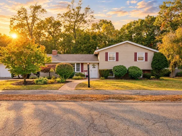 48 Catherine Dr, Peabody, MA 01960