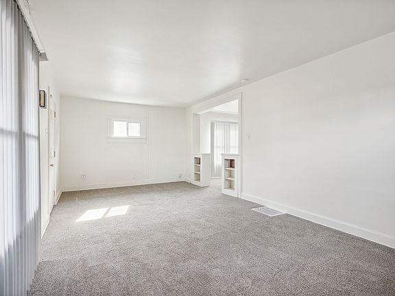 3rd image of 1454 King Ave