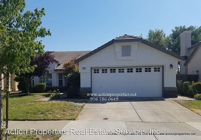 1st image of 372 Brennen Cir