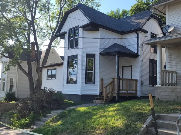 105 14th St, Sioux City, IA 51103