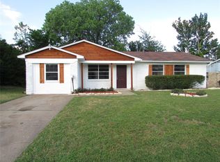 6334 Rhapsody Ln, Dallas, TX 75241