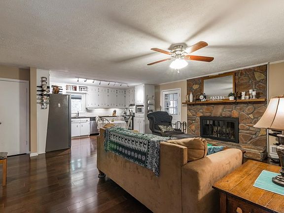5th image of 2487 Kingswood Dr