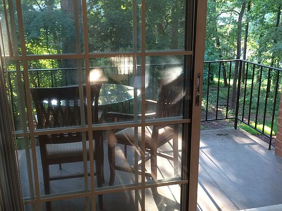 4th image of 9854 Fairfax Sq APT 213