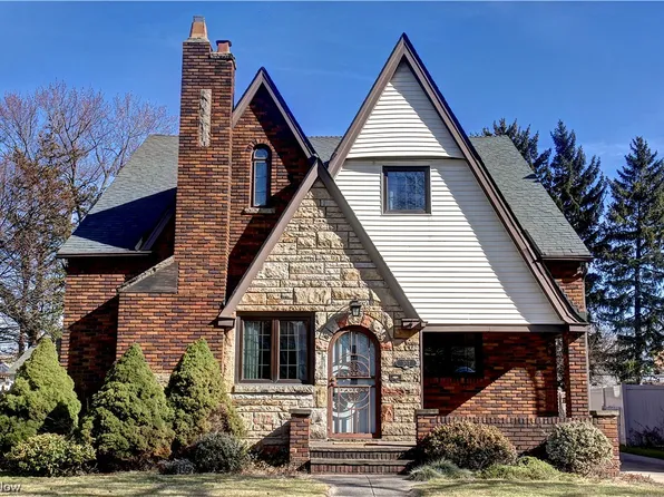 3717 Warren Rd, Cleveland, OH 44111