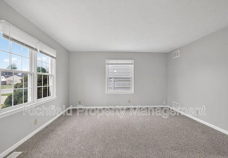 1260 Lincoln Dr — Photo 11