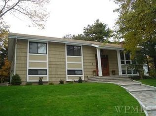 116 Gail Dr, New Rochelle, NY 10805