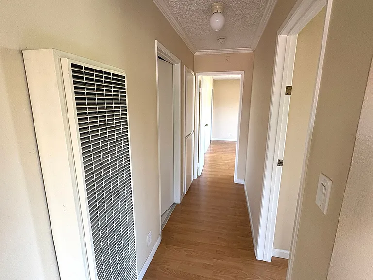 4436 Franklin Ave. Los Angeles, CA 90027 — Photo 13