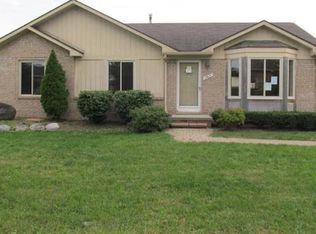 13620 Bernice Ave, Warren, MI 48089