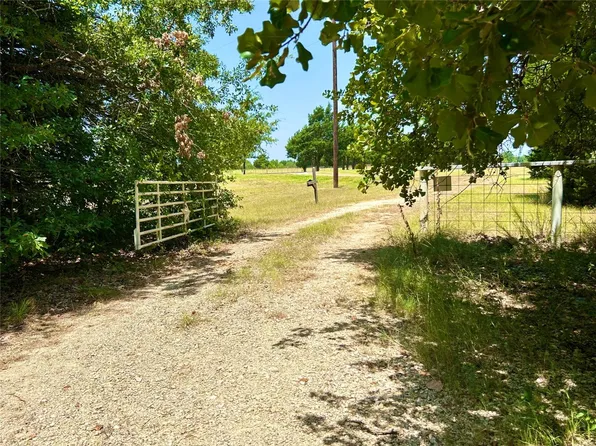 22501 N Fm 709, Hubbard, TX 76648