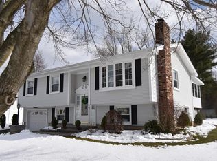 50 Red Fox Dr, Feeding Hills, MA 01030