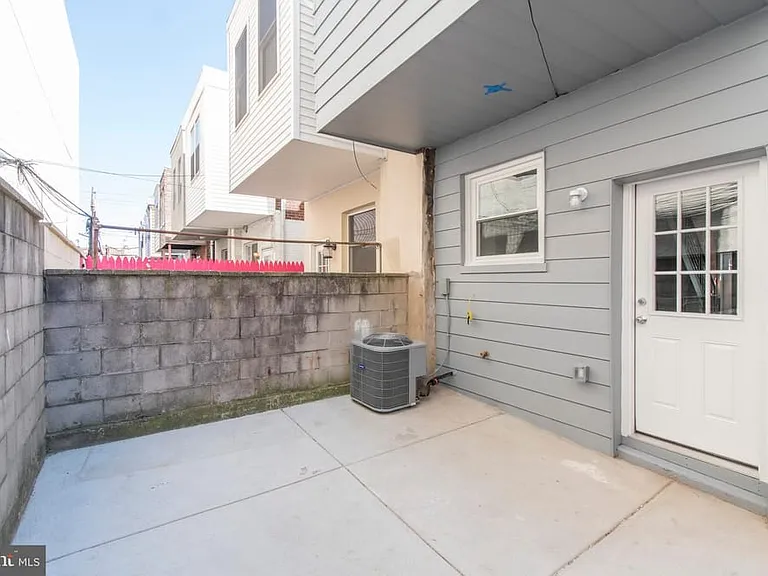 1319 McKean St — Photo 20